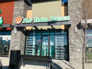 Pho Hoan Palace