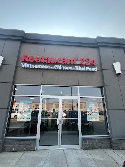 Restaurant 224 University Heights